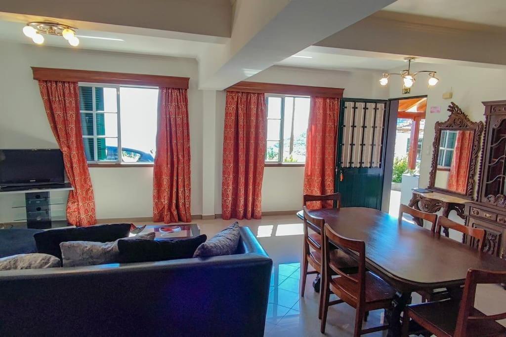 The Funny And Relax Apartment With Terrace & View Arco da Calheta Kültér fotó